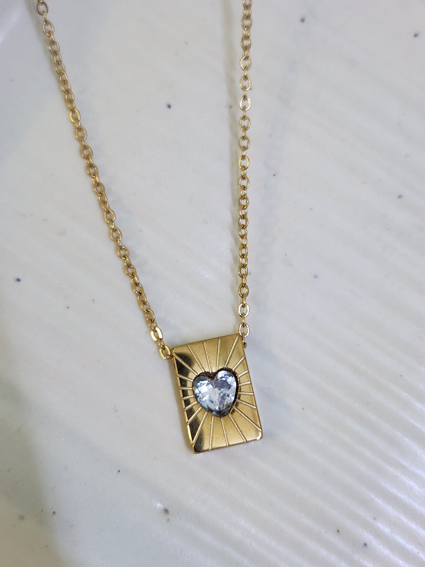 Retro Emfeaded Heart Necklace