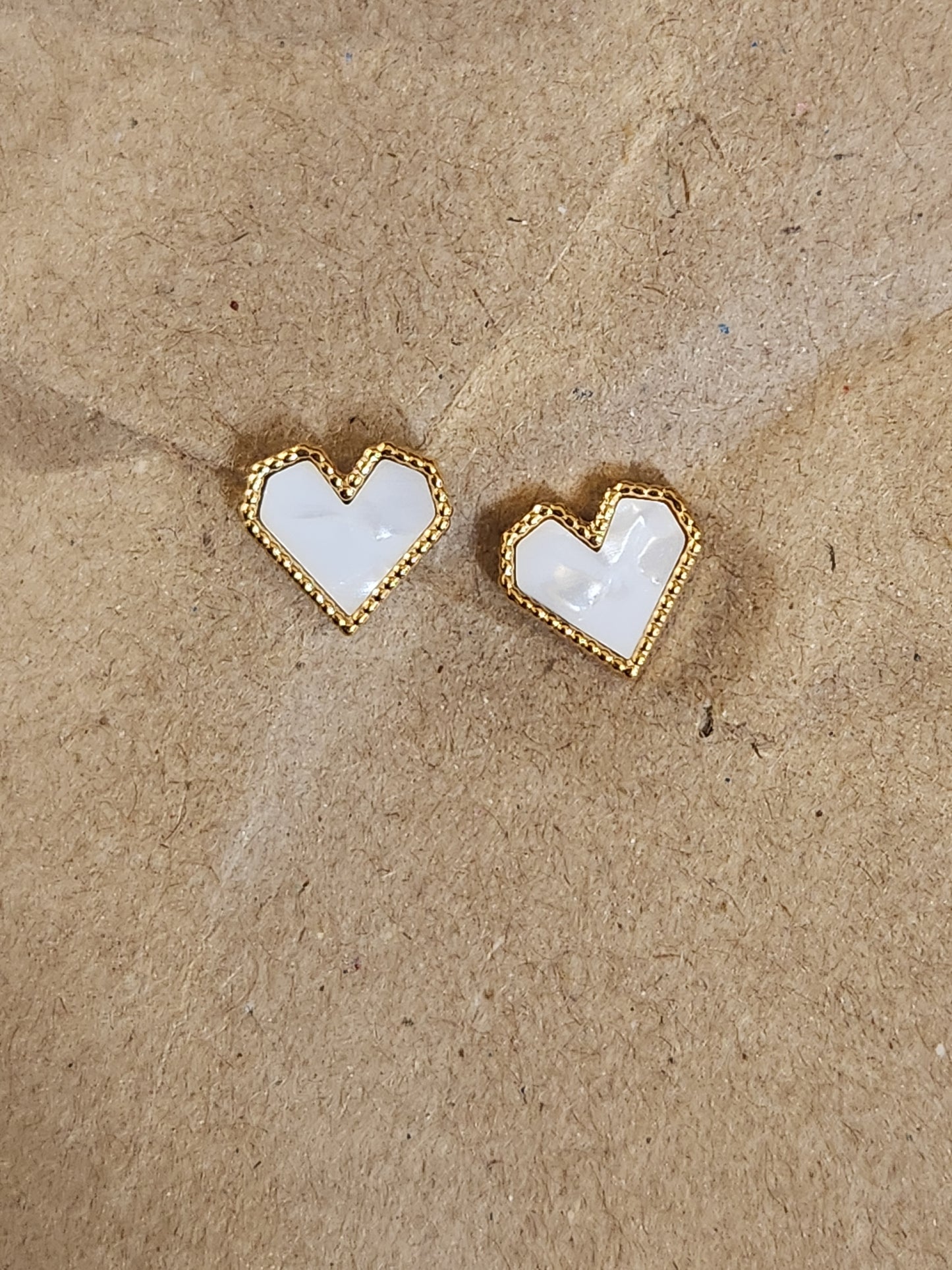 Mini Heart White Everyday Studs