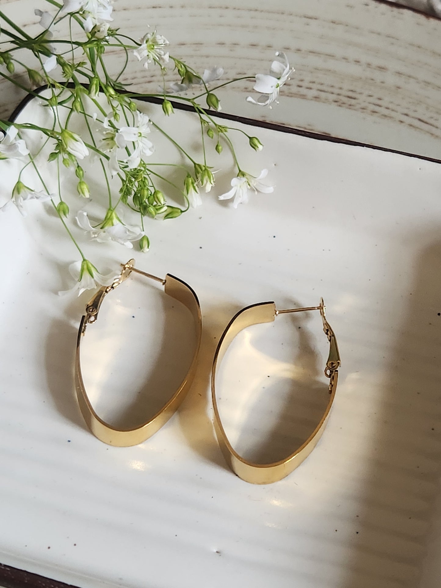 The Big Oval Hoops