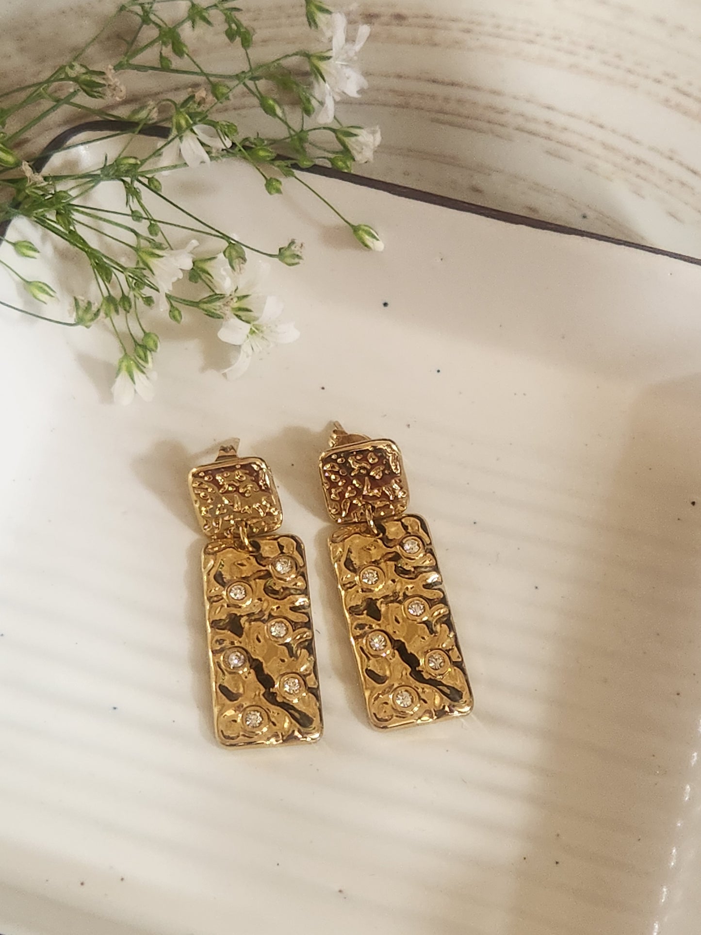 Rectangle Dangler With Zircon
