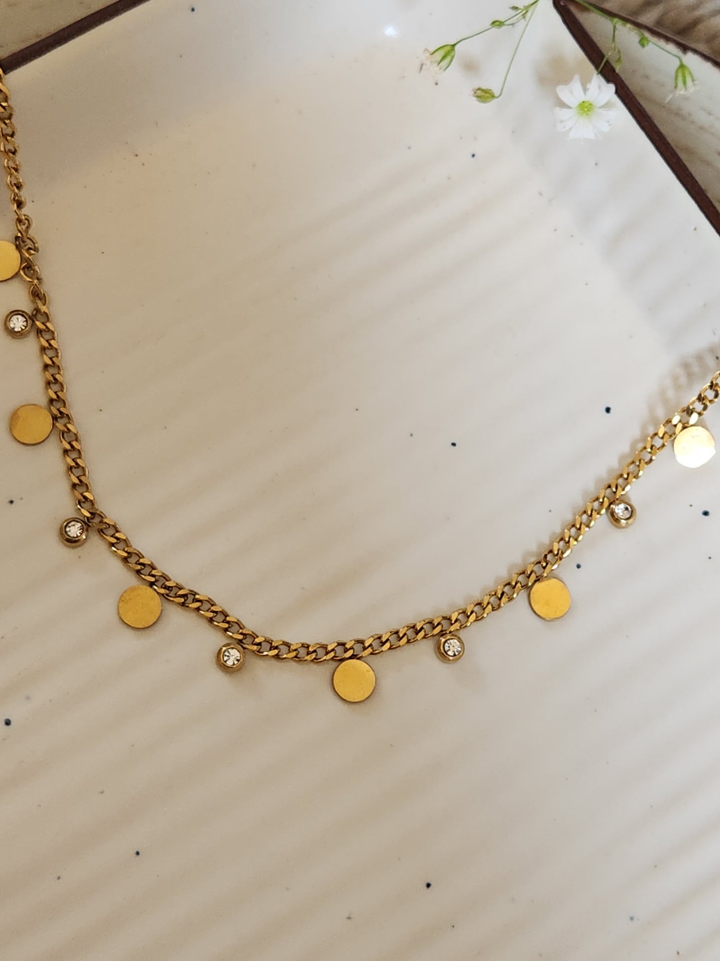 Mini Bow Chain Necklace