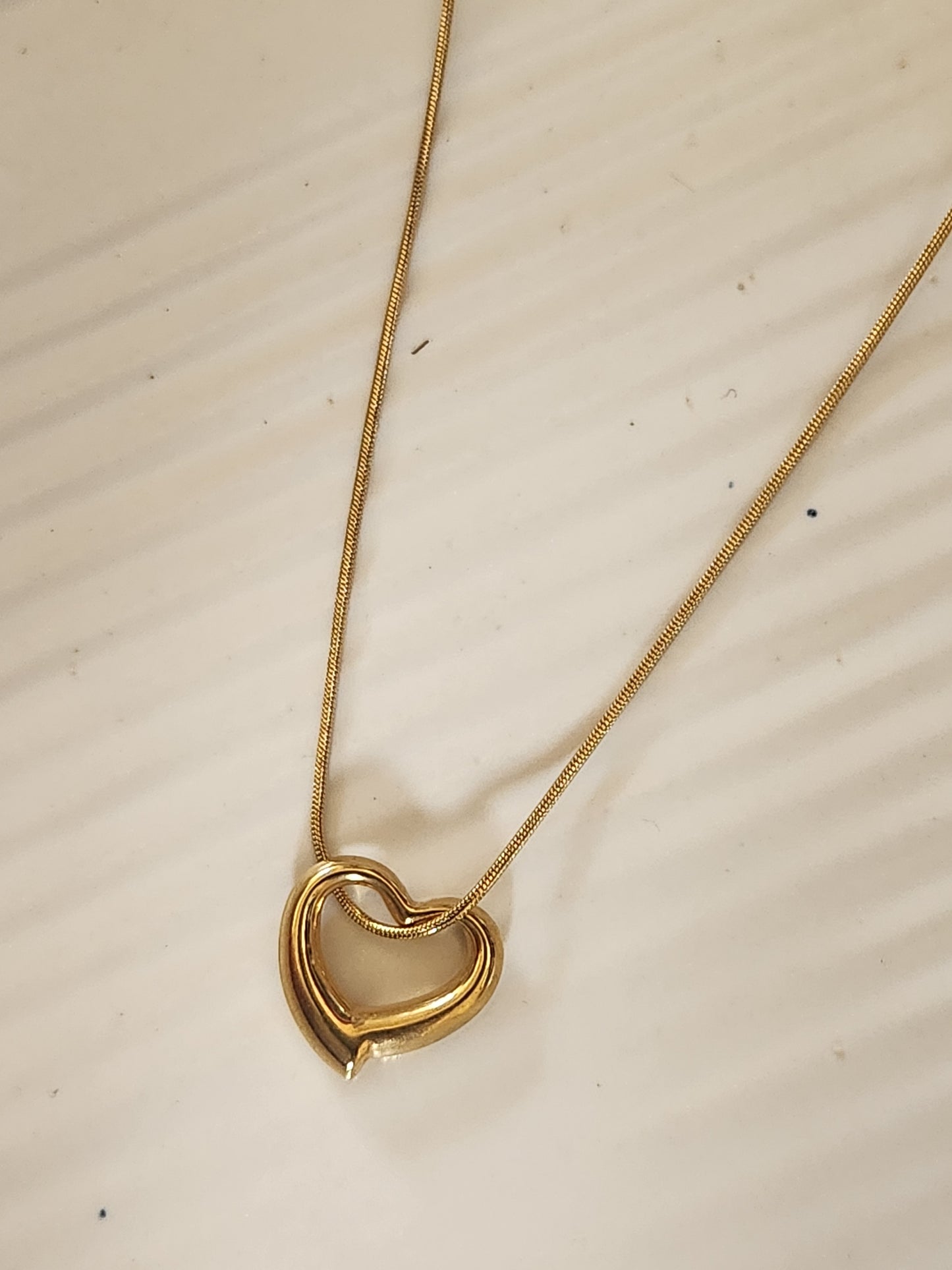 Entangle Heart Necklace