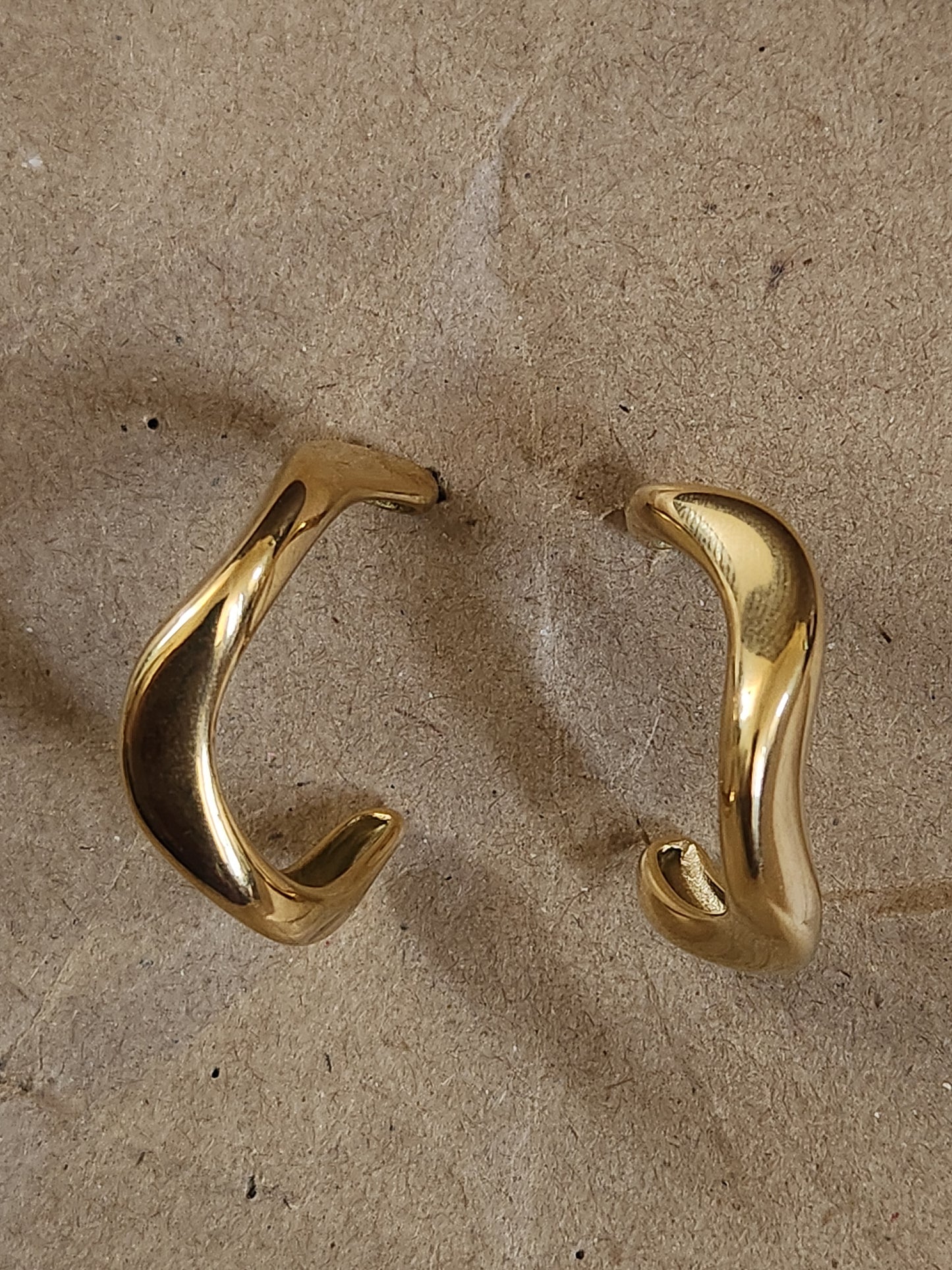 Twisted Solid Statement Hoops