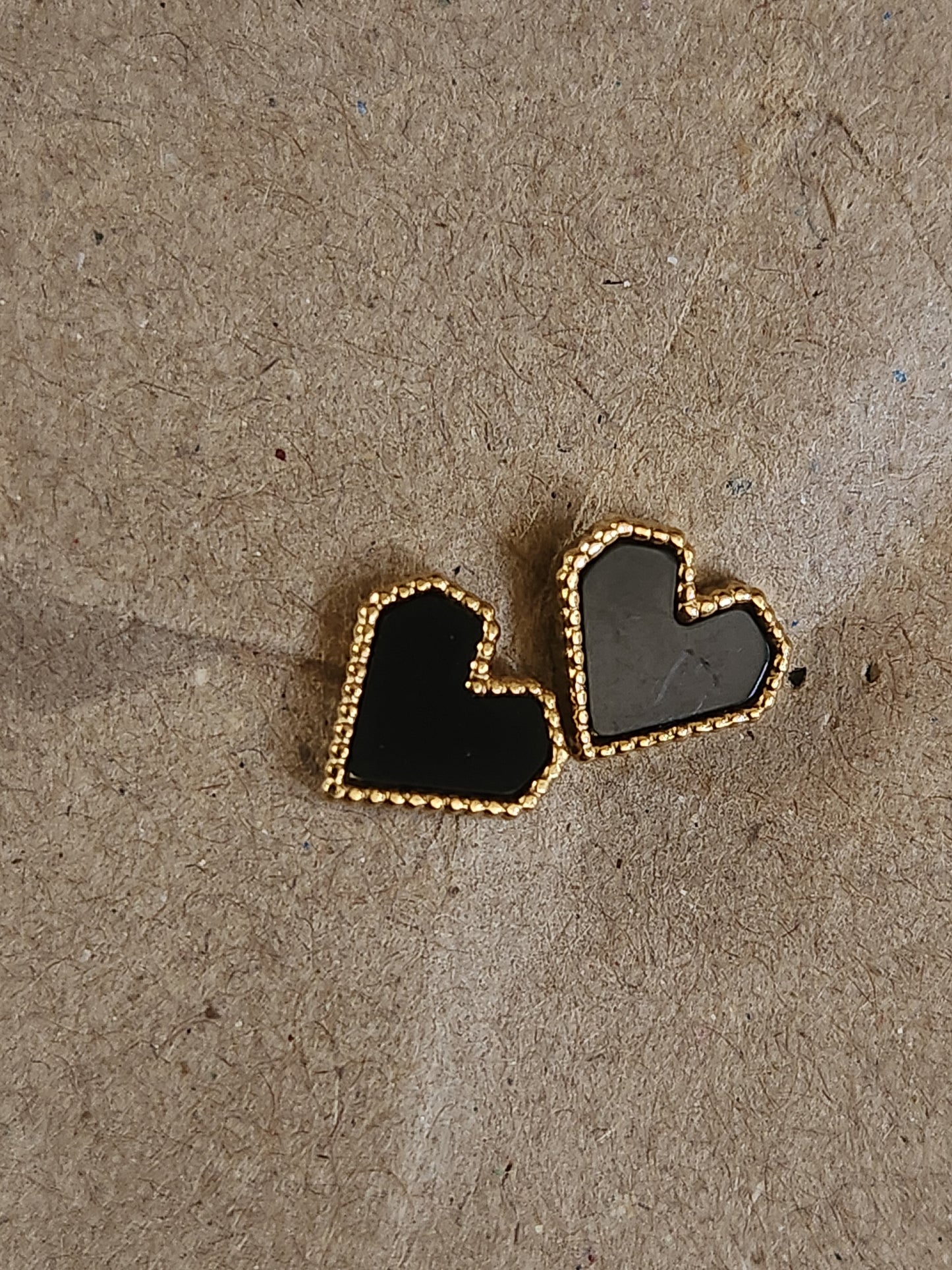 Mini Heart Black Everyday Studs