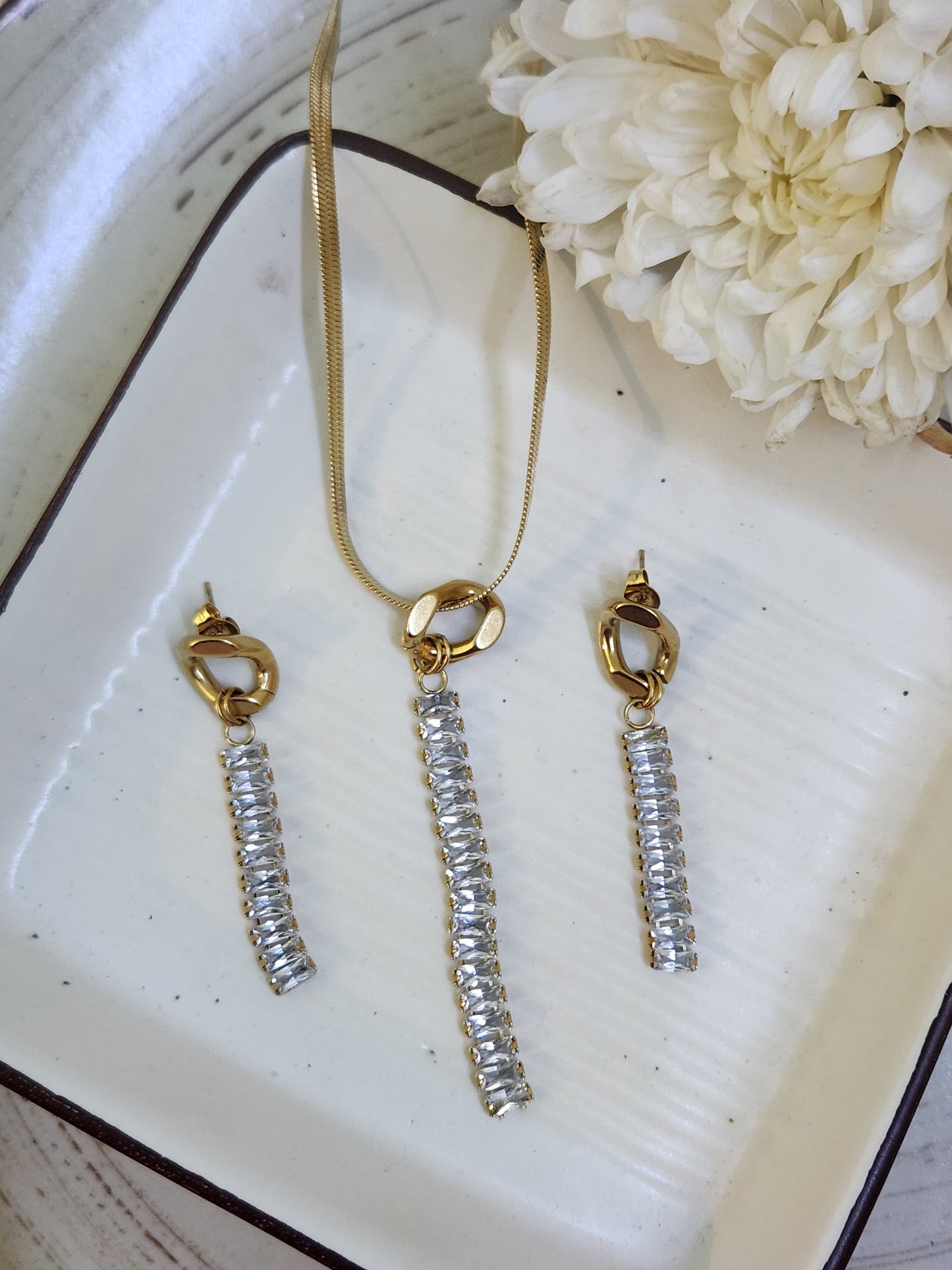 Long Dangler Necklace Set & Earrings