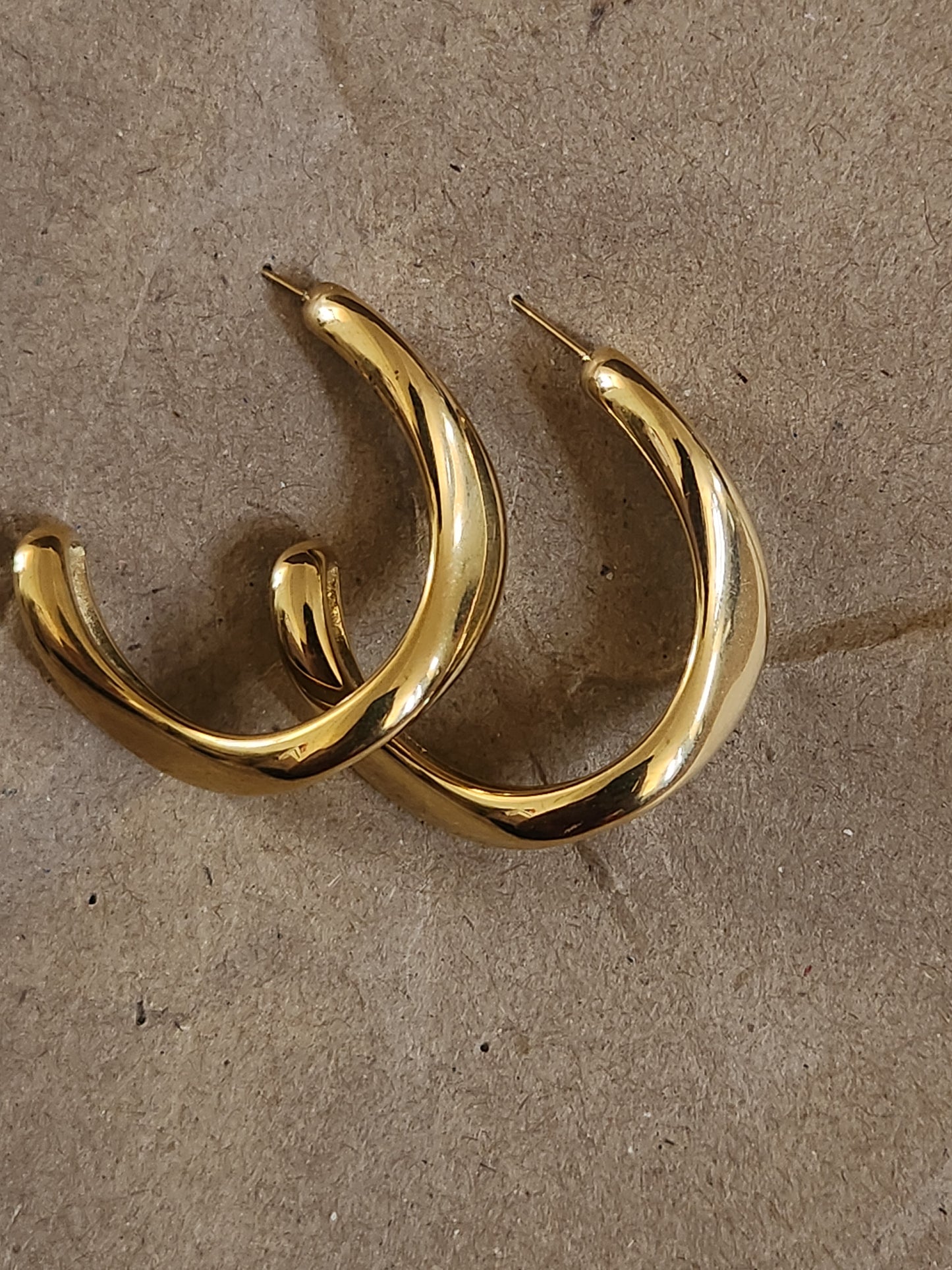 Twisted Solid Statement Hoops