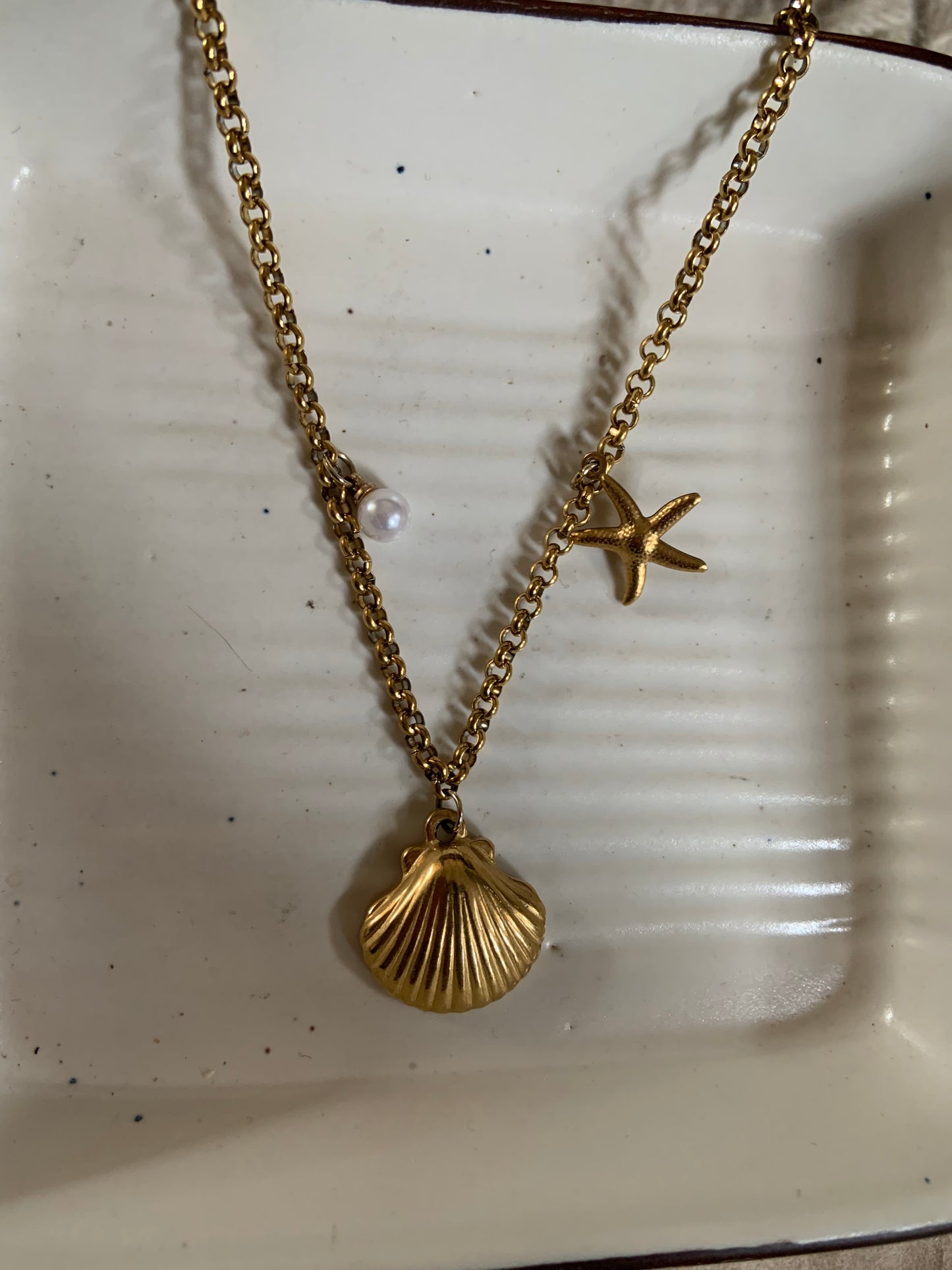 Dreamy Beach Necklace Pearl Starfish Shell
