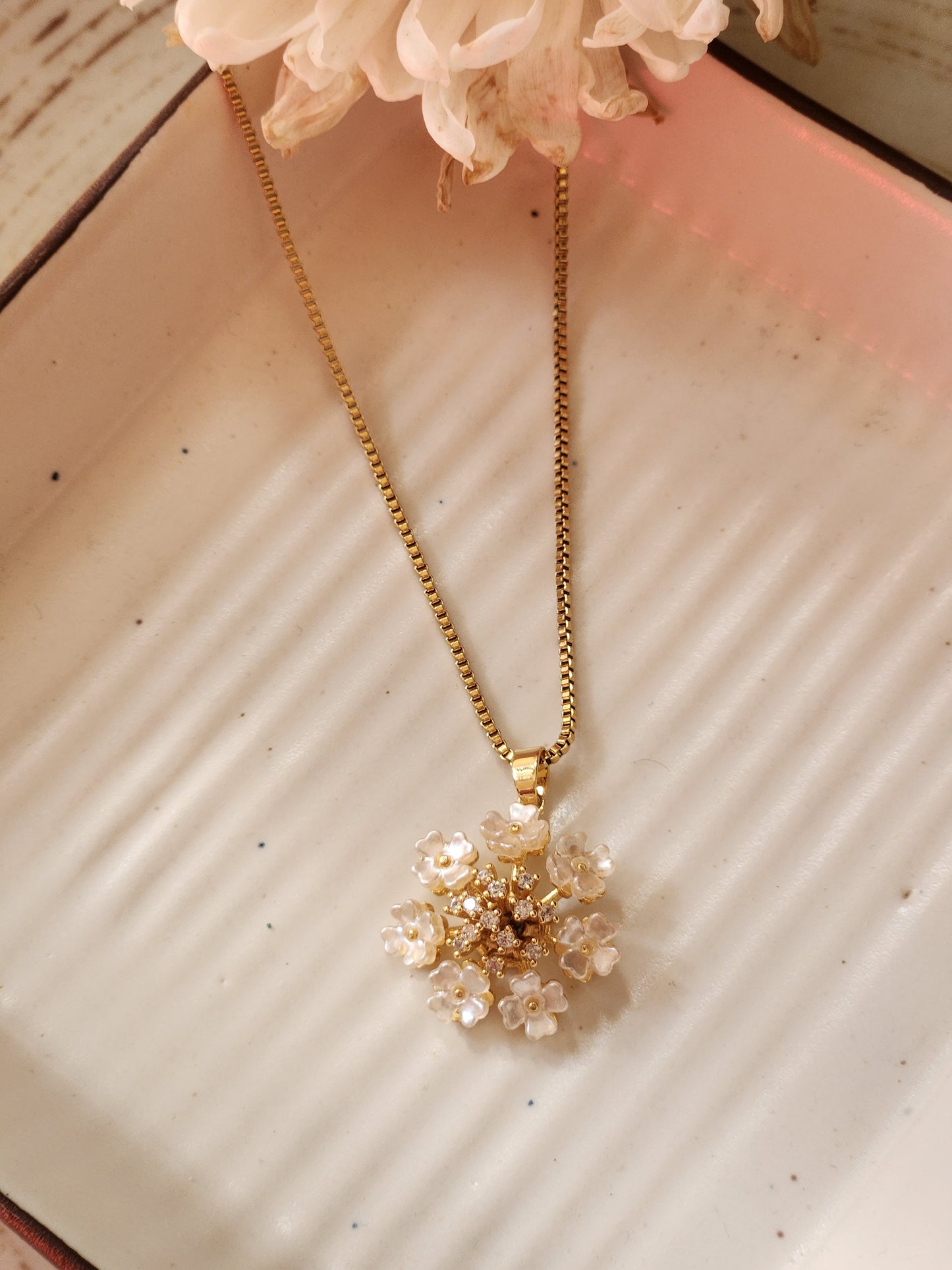 Multi Flower Zircon Necklace