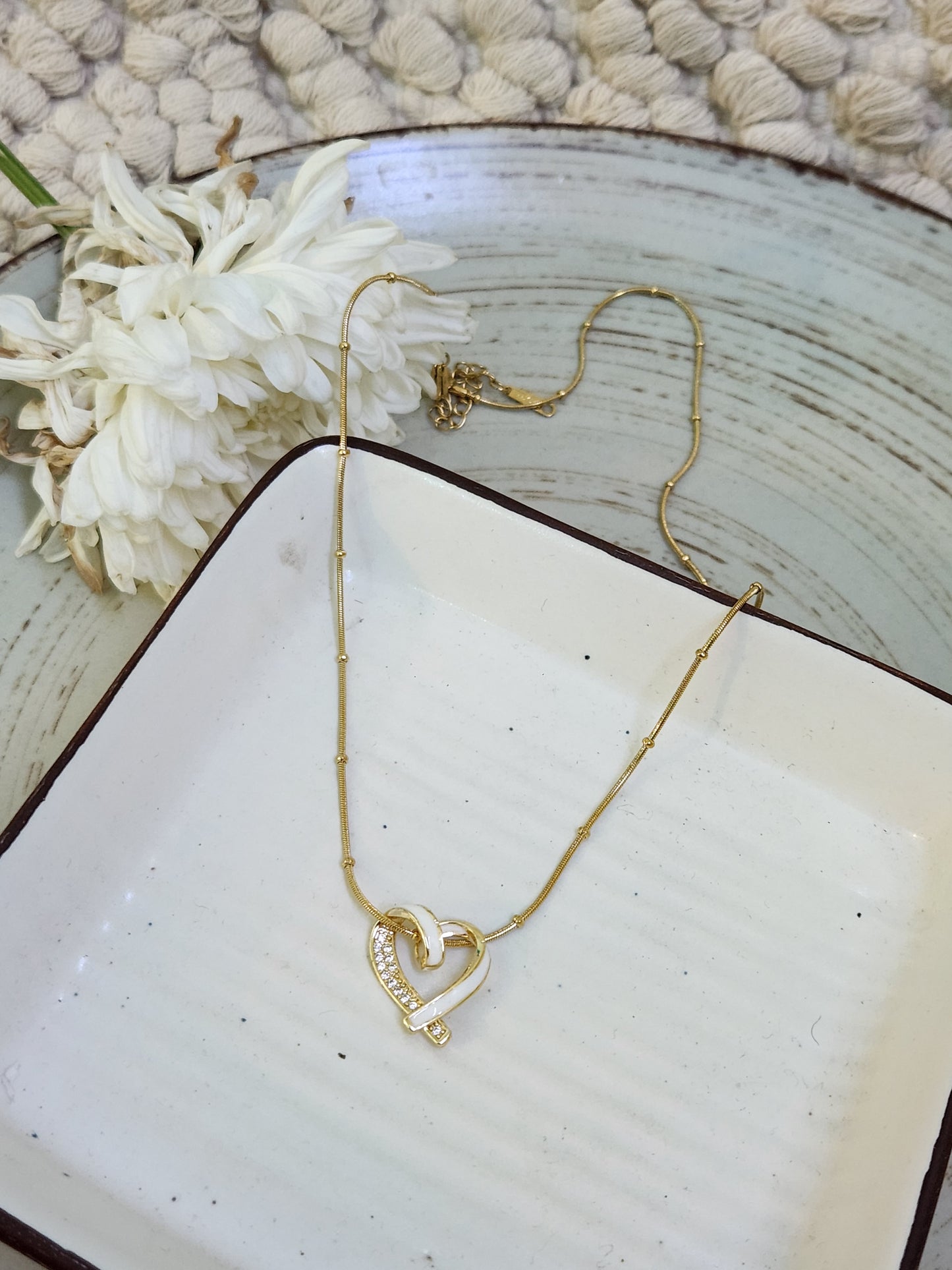 White Zircon Riffon Heart Necklace
