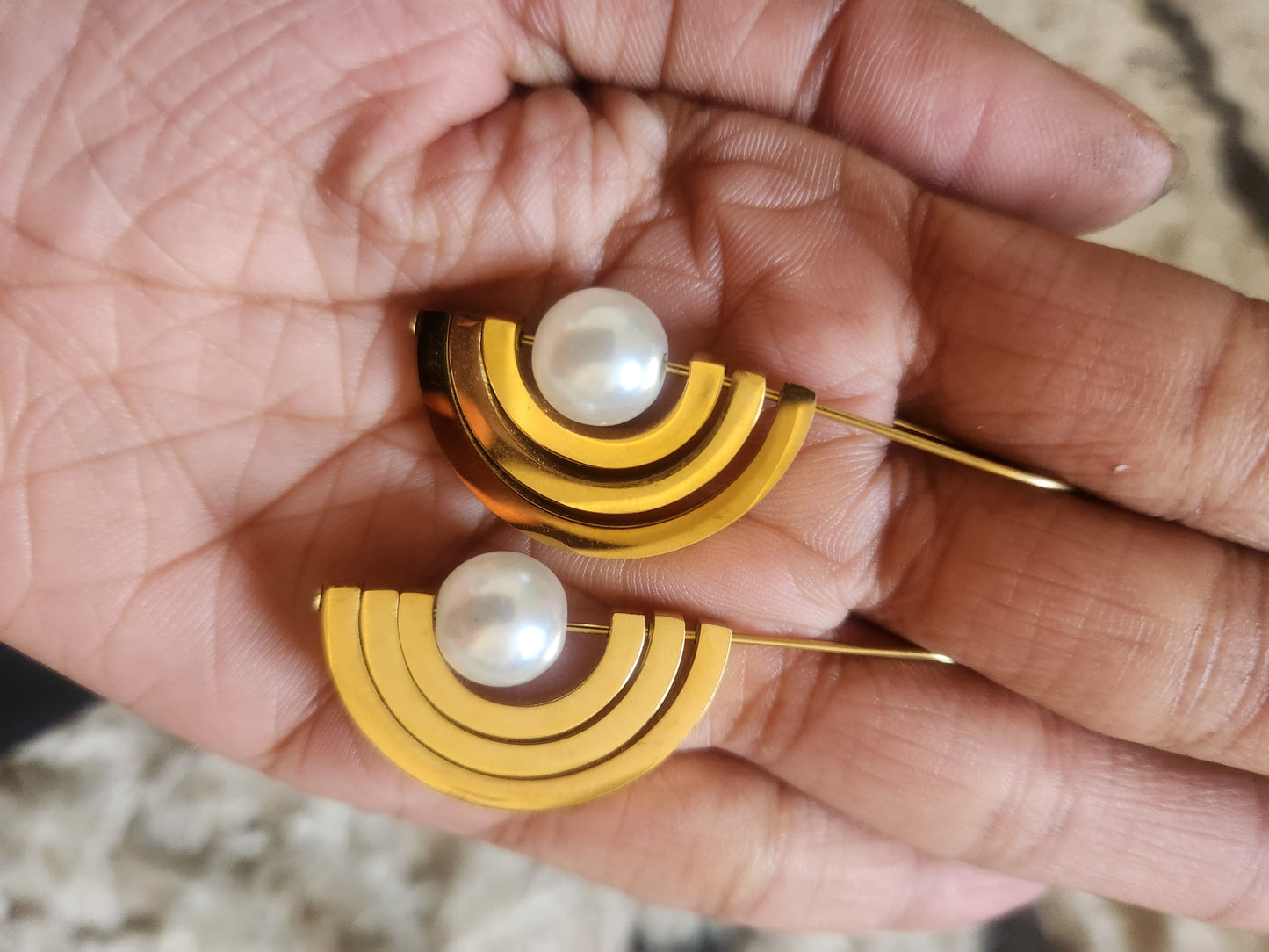 Half Circle Pearl Dangler