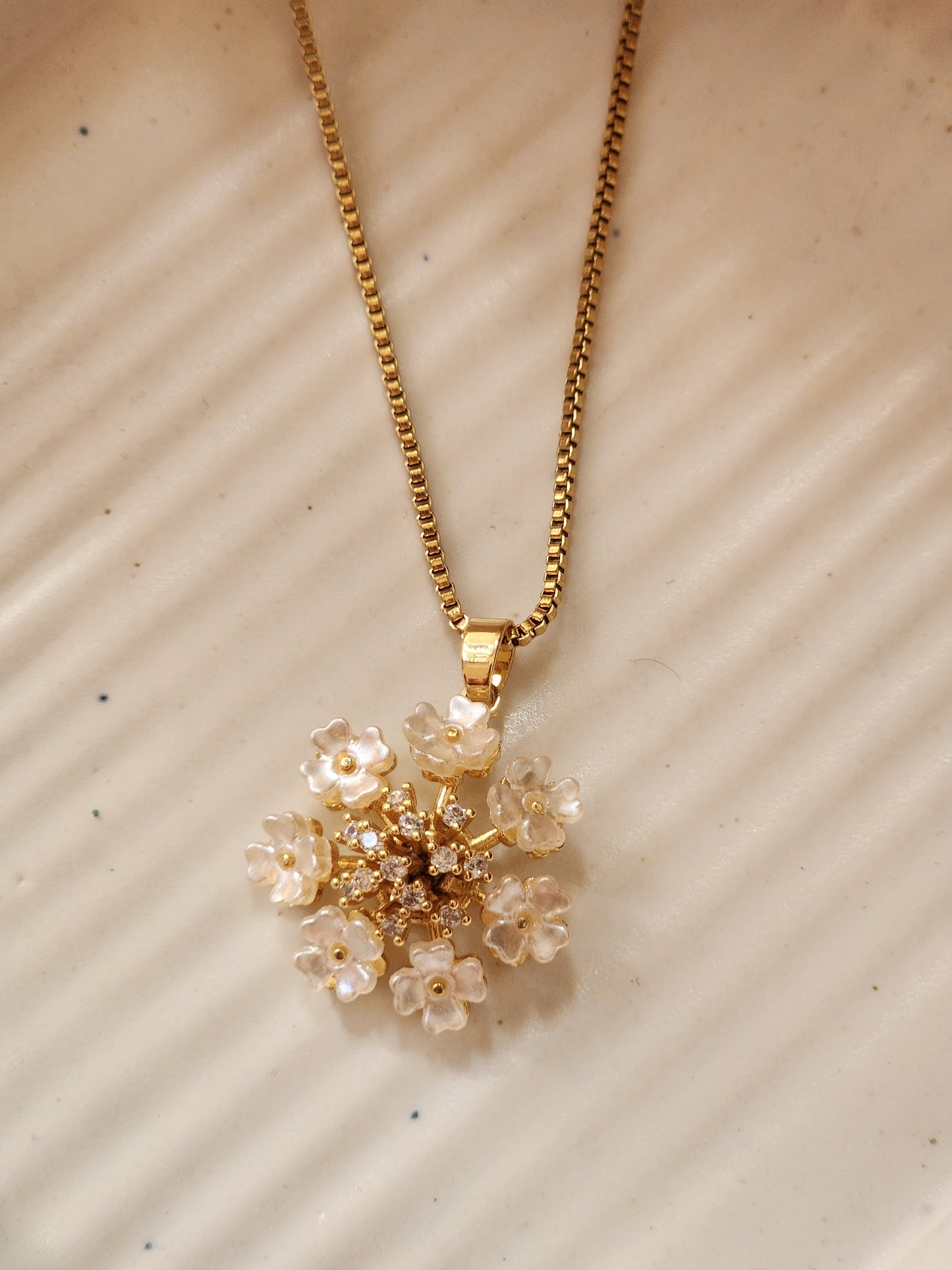 Multi Flower Zircon Necklace