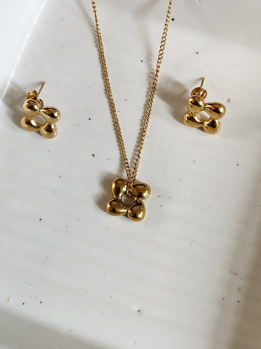 Kawai Floral Set Earrings