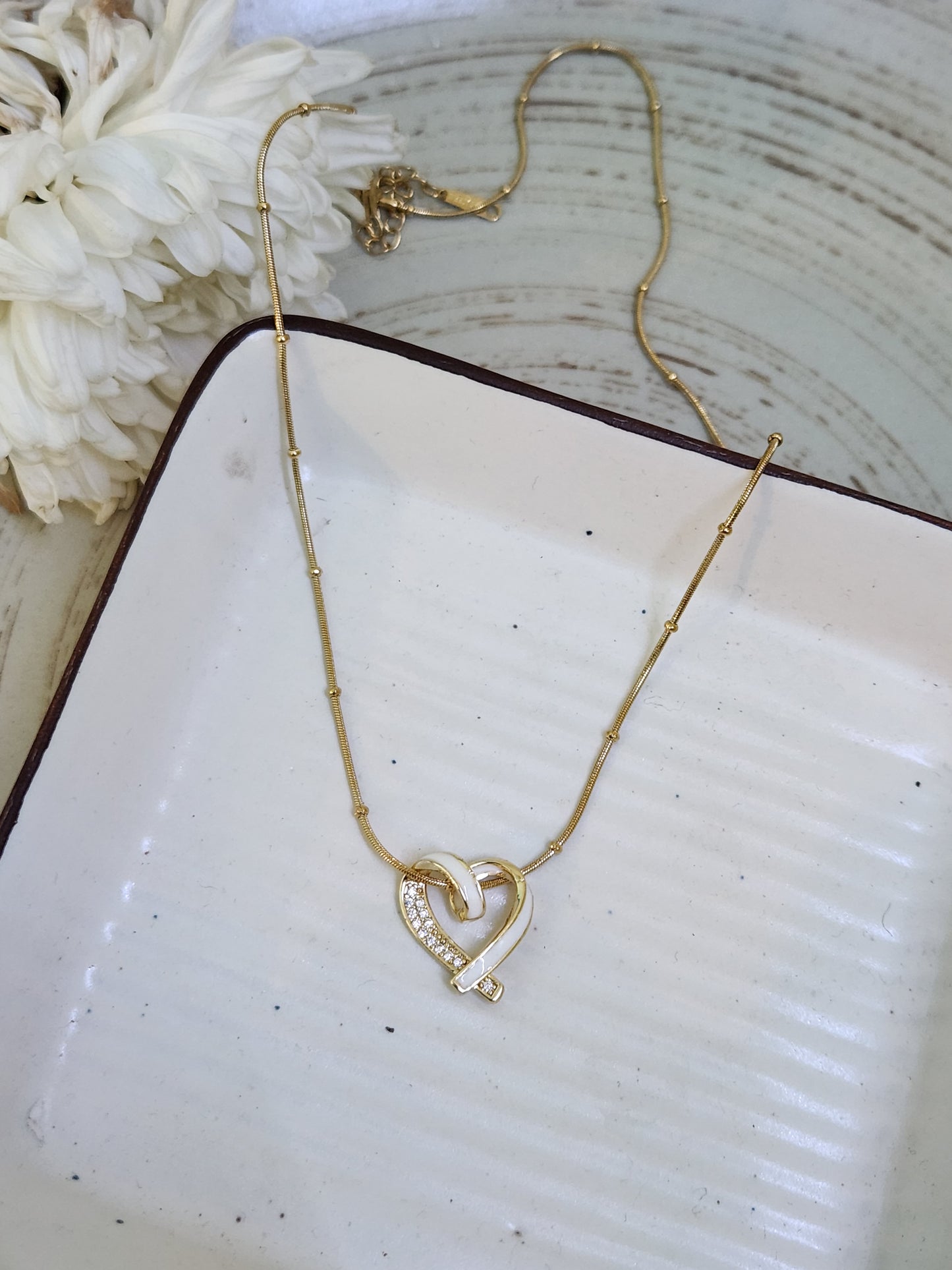 White Zircon Riffon Heart Necklace