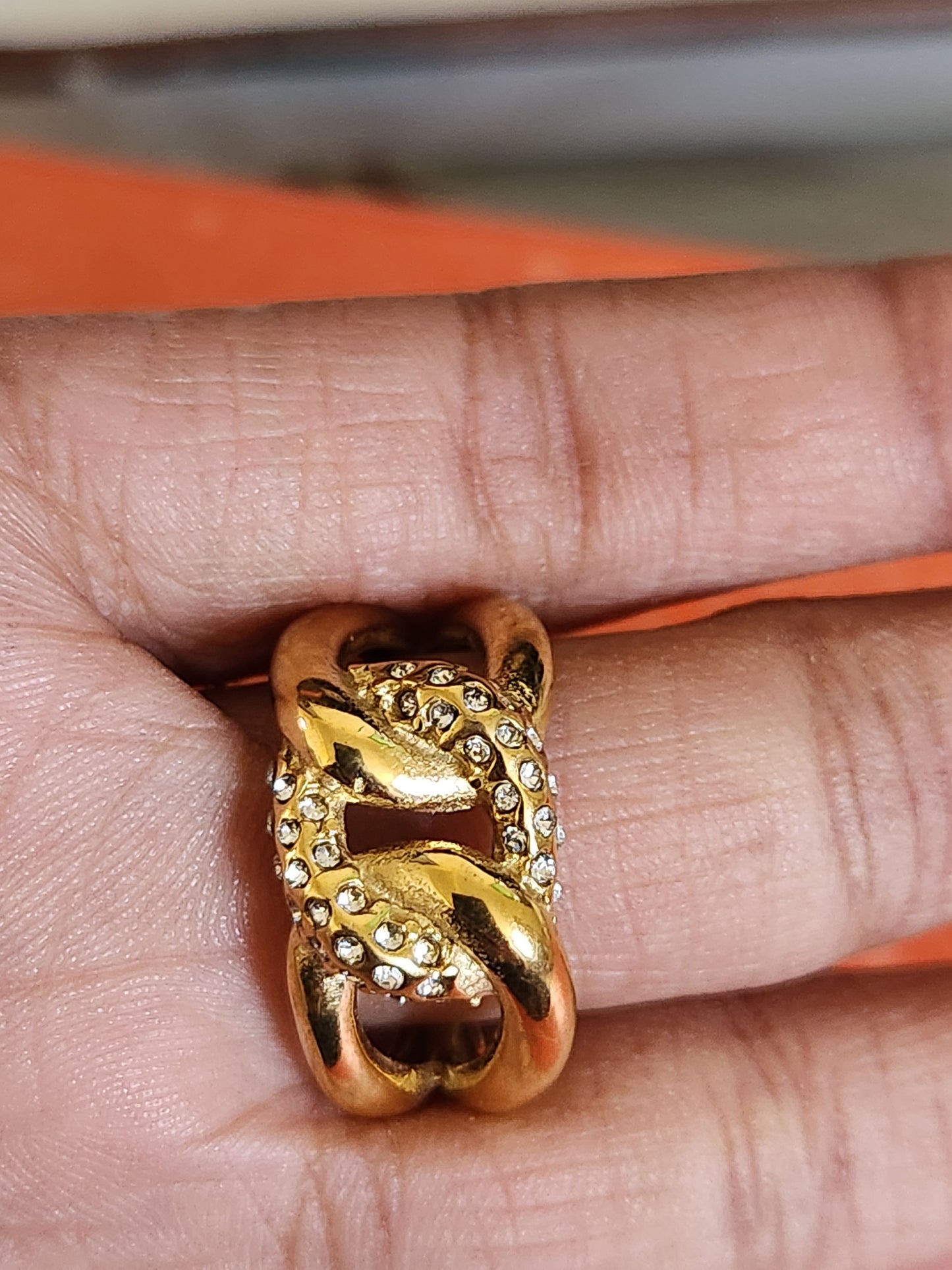 Chain Ring With Zircon