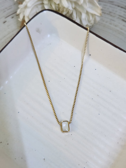 Mini Minimal Bead Necklace With White Stone