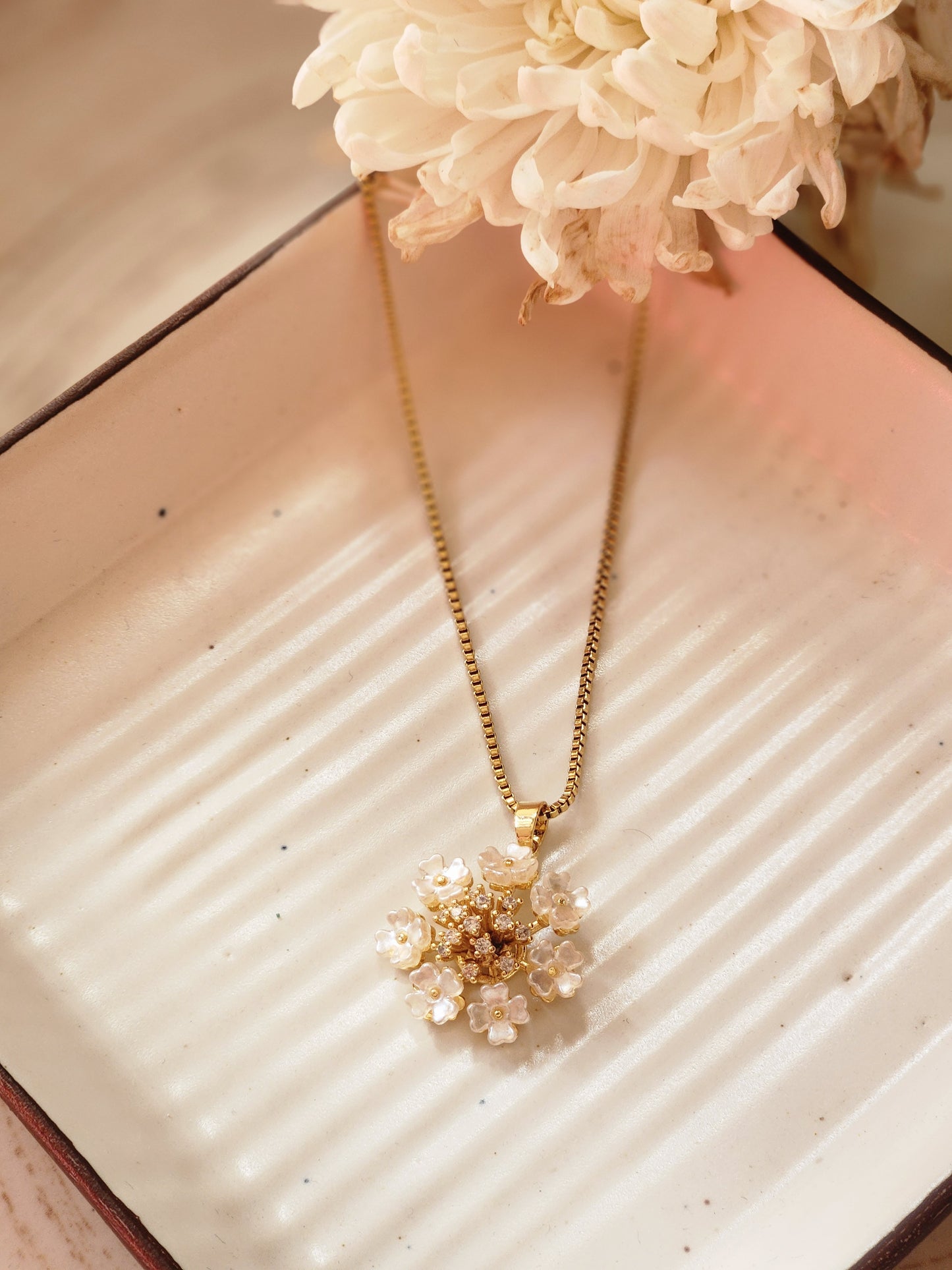 Multi Flower Zircon Necklace